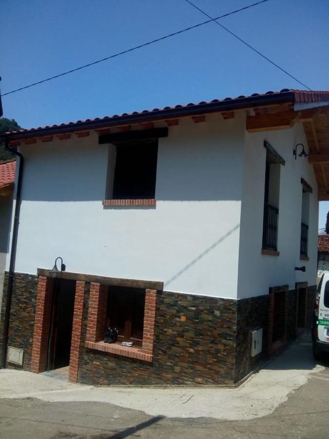 Casa Rural Gueilones, Parque Natural De Ponga Sobrefoz 외부 사진